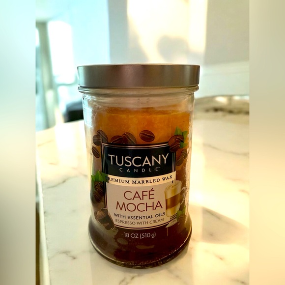 Tuscany Candle: Café Mocha Scented Candle - Picture 1 of 2